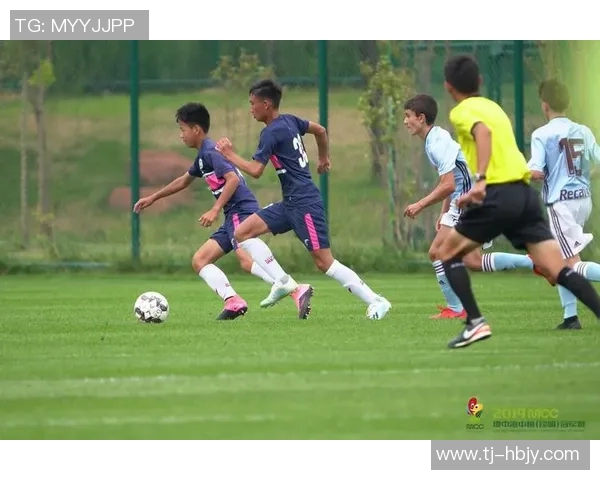 足球明星与美味板鸭的精彩瞬间大集合图片欣赏